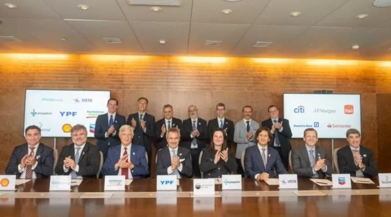 El día D en que las empresas firmaron el project finance