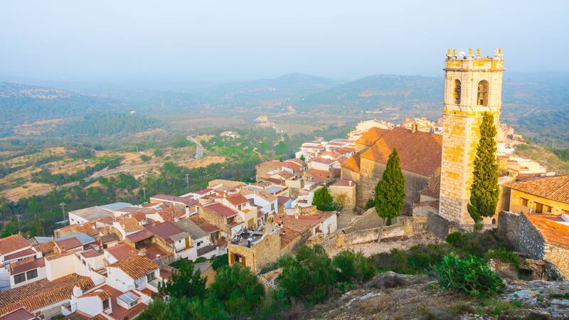 Escapadas: este pueblito valenciano de 500 habitantes esconde el castillo más alucinante de España.
