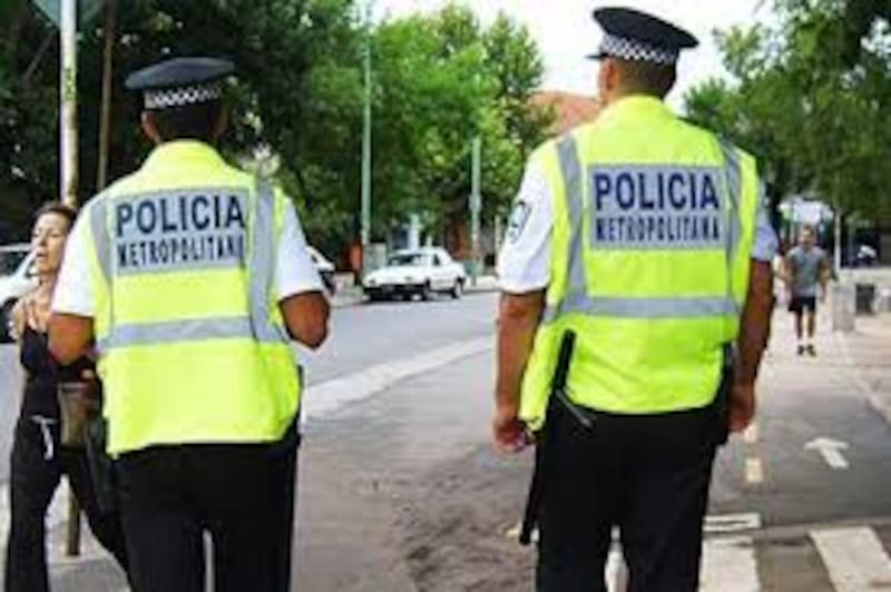 Los aspirantes al programa recibirán una beca de la mitas del sueldo.