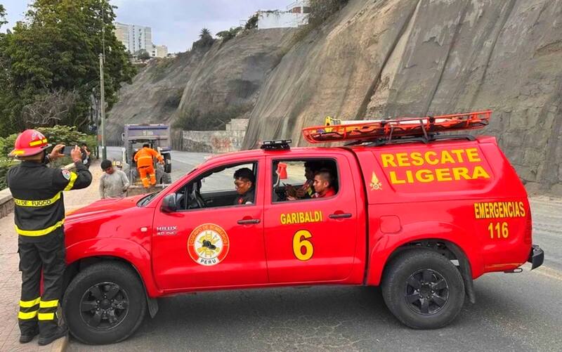 A pesar de la intensidad del sismo, las autoridades descartaron la posibilidad de un tsunami, llevando tranquilidad a la población costera (Fuente: EFE).