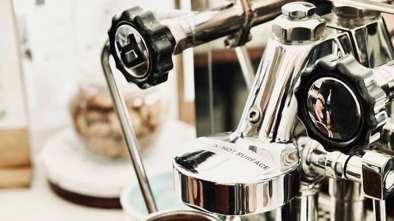 El café de especialidad está en la cuerda floja por las trabas a las importaciones