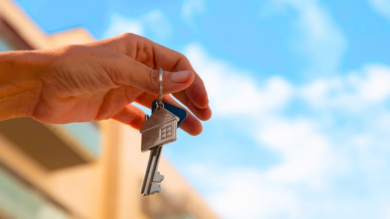 Este programa del Gobierno permite acceder a viviendas con un 50% de descuento. Foto: Freepik.