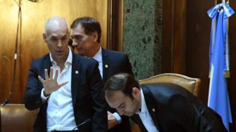 El mecanismo de aprobación del oficialismo porteño, bajo cuestionamiento