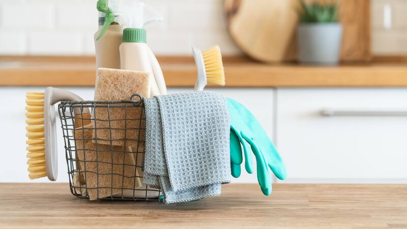 El ingrediente de limpieza de Mercadona del que todos hablan: cuesta solo 1 euro y es el más eficaz.