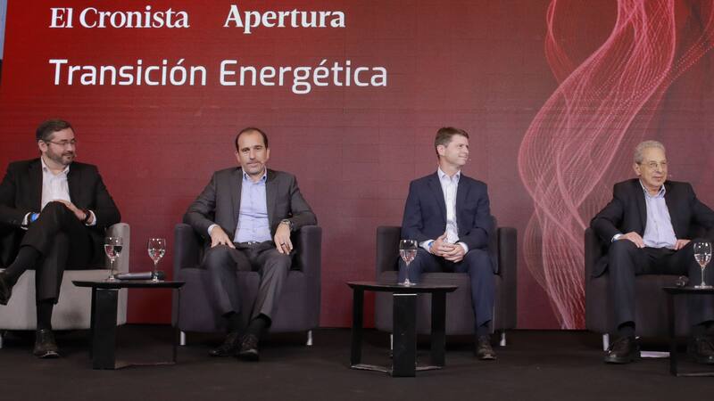 Claudio Cunha, Country Manager de Enel Argentina; Martín Genesio, presidente & CEO de AES Argentina; Tomás Córdoba, CEO de Metrogas, y Daniel Marx, presidente de Edenor