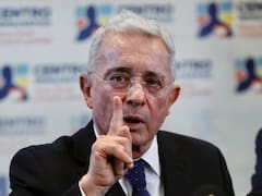 Elecciones 2026 | El CNE abre investigación contra Álvaro Uribe por posibles irregularidades y evalúa inhabilitar su candidatura