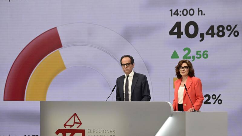 El Gobierno reforma la Ley Electoral para hacer obligatorios los debates en la televisión pública.