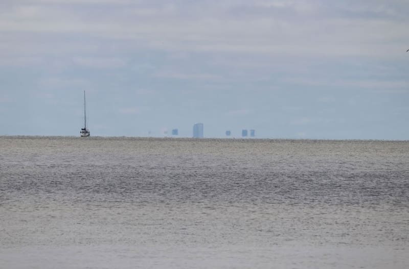 El autor decidió demostrar con fotografías su experimento sobre la Tierra. (Foto: Wired-Rhett Allain)