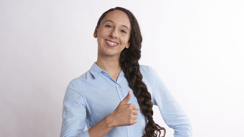 Cuestionarse creencias que nos inculcaron abre camino a una vida satisfactoria y auténtica.