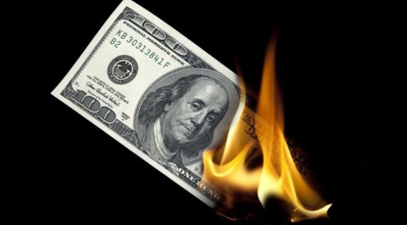 La brecha entre las cotizaciones oficiales y el dólar blue se encuentra por encima del 110%