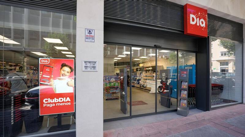 Tienda de DIA en España, el país de origen de la cadena de supermercados, que nació en 1979 con su primera sucursal en Madrid.
