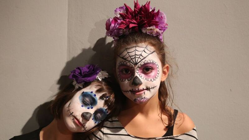 Prepara las palomitas y disfruta de esta película sobre el Día de Muertos con los más pequeños.