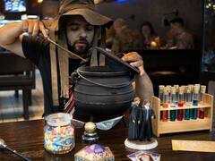 Impresionante bar temático de Harry Potter: tiene un exótico menú y te transporta al mundo mágico, ¿dónde queda?