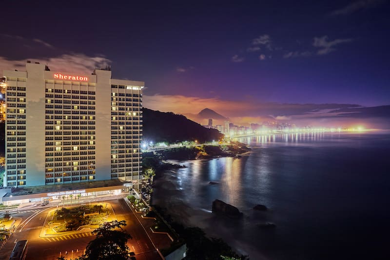 Las 538 habitaciones del hotel cuentan con vista al mar