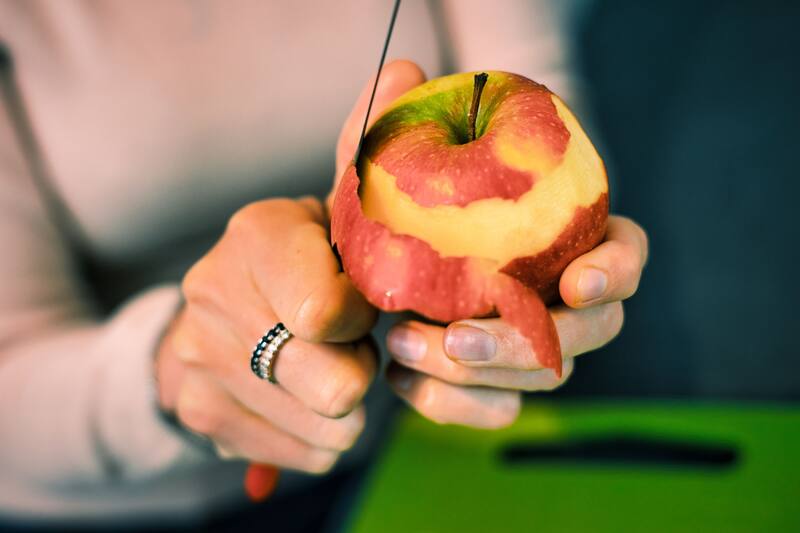 Descubre el poder nutritivo y las múltiples aplicaciones de las cáscaras de frutas y verduras. Fuente: Shutterstock.