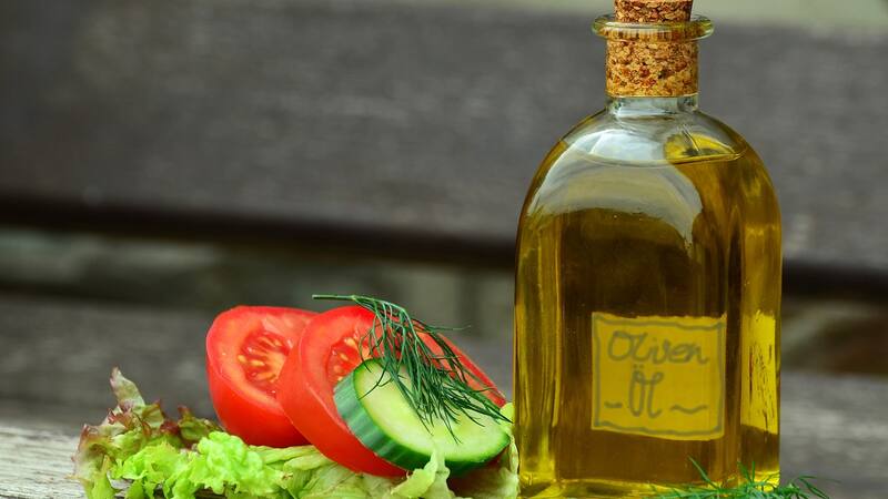 Chollos de aceite de oliva extra virgen en Mercadona.