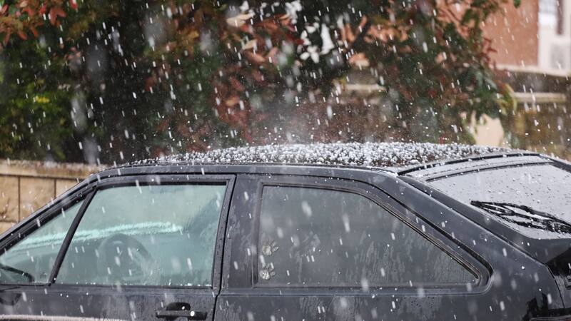 Una feroz tormenta con granizo se aproxima y afectará a varias provincias: cuales son las zonas en alerta por lluvias intensas.