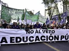 Con el veto firme, gremios docentes vuelven a parar: qué universidad se adelantó