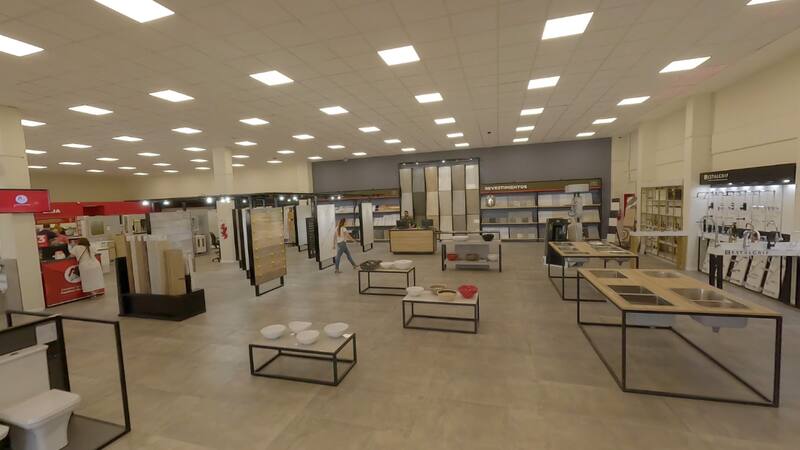 El nuevo 'Centro de la Construcción' de Familia Bercomat en Panamericana está pensado para hacer todas las compras necesarias en un solo lugar.