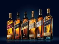 La historia de Johnnie Walker: la verdad detrás de su etiqueta y el almacenero que la inventó