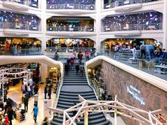 Tour de compras y polo gastronómico, la propuesta de una ciudad europea que atrae a miles de argentinos