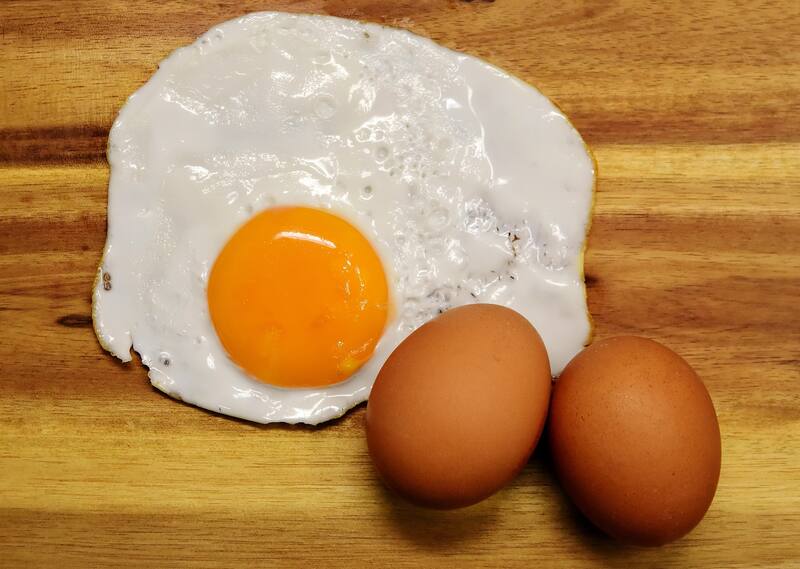 Al consumir todos los días huevos en el desayuno puede haber una falta de variedad de nutrientes pero no tiene efectos negativos en la salud. (Foto: Freepik)