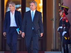 La defensa oficial ante el traspaso de deuda y las diferencias por el superávit fiscal