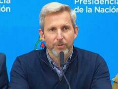 Frigerio presentó un Presupuesto austero con un giro distinto a la motosierra Milei