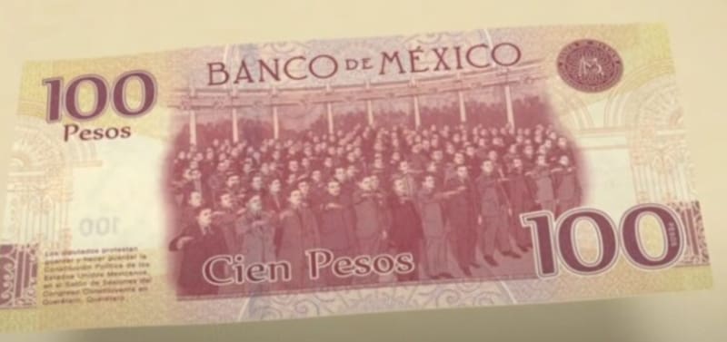 El billete de 100 pesos de la familia F es especialmente buscado por su diseño y estado de conservación. Foto: Banco de México.
