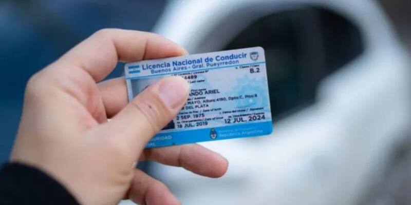 Los menores que quieran obtener el permiso deberán tener una autorización de su tutor legal.