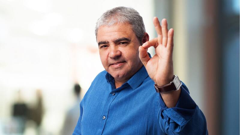 Trabajar o cobrar el subsidio para mayores de 52 años: ¿qué me conviene más?