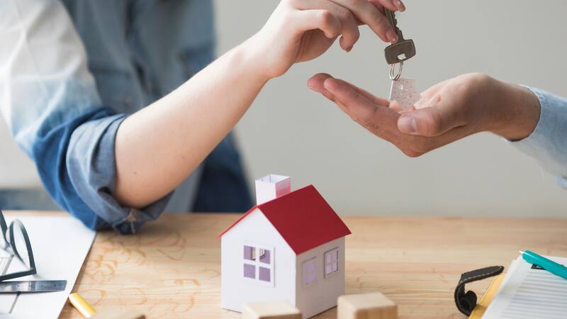 Alquilar una vivienda es cada vez más caro: aumenta un 13,1% adquirir un piso en agosto