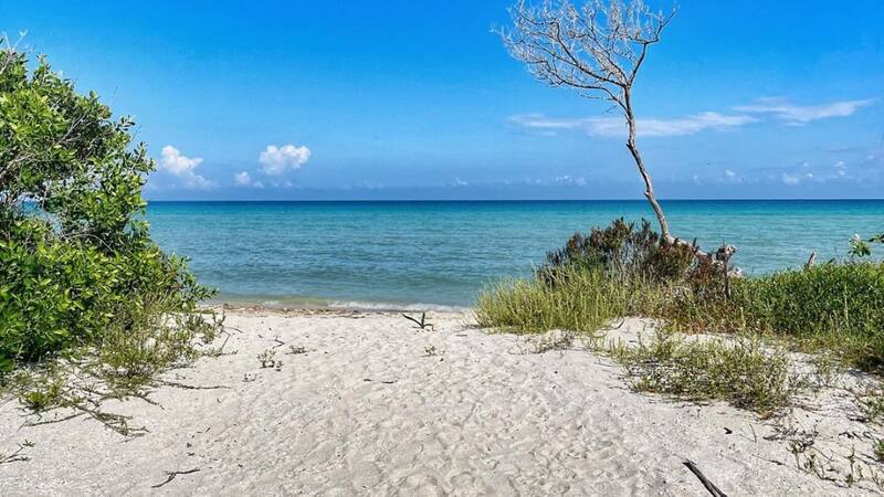 Este Pueblo Mágico se ha convertido en una atracción para los viajeros que buscan un espacio para relajarse en las playas cristalinas.