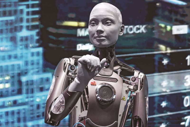 Que la IA evolucione por su cuenta y supere a los humanos es un riesgo existencial, según Stephen Hawking.