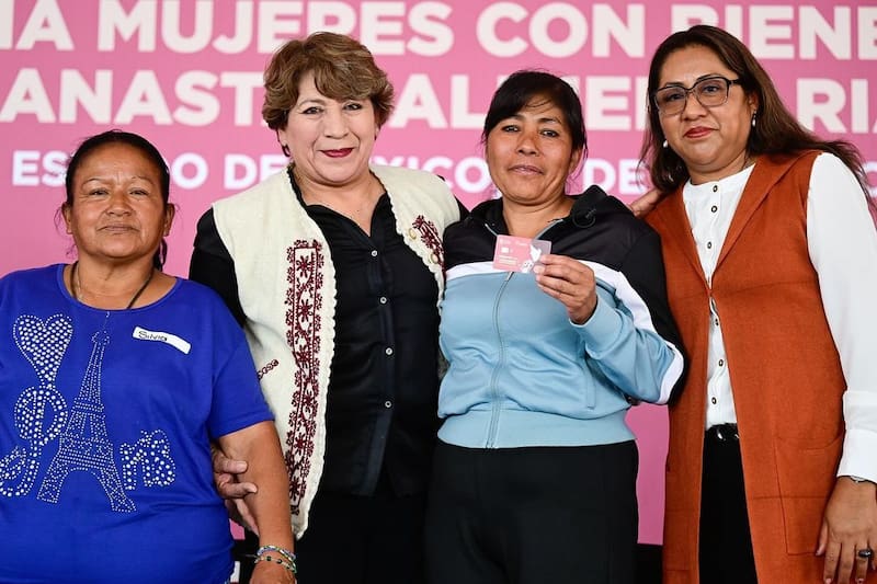 La gobernadora Delfina Gómez en la presentación de la tarjeta Mujeres con Bienestar. Foto: Instagram @delfinagomezalvarez.