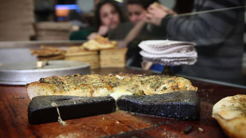 El chef Lele Cristobal la menciona como una de las mejores pizzerías de la ciudad. (Foto: Facebook La Mezzetta)