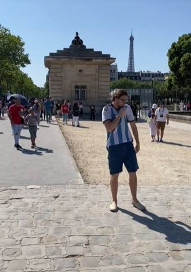 Ladistino se muestra habitualmente con la camiseta de Argentina. (Foto: captura TikTok).