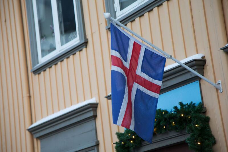 El costo de vida en Islandia es 109% más elevado que el de Buenos Aires.