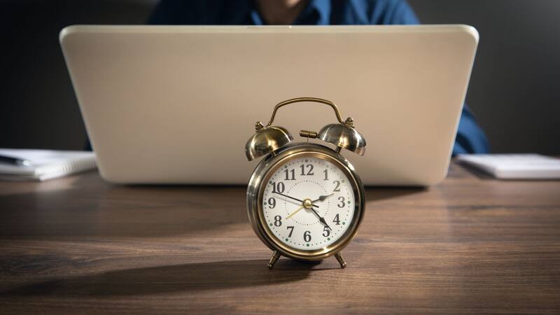 Adiós a la reducción de la jornada laboral: un informe de BBVA asegura que puede tener efectos negativos.