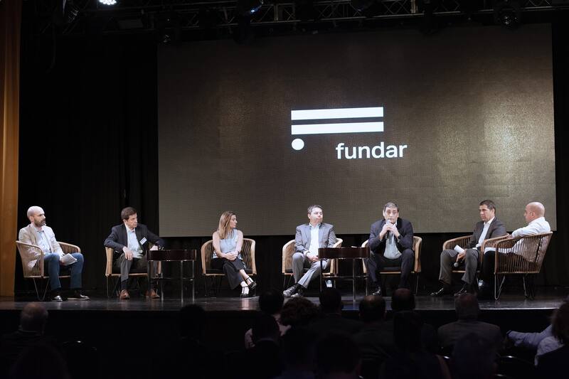 Dirigentes del sector hidrocarburífero debatieron en Neuquén sobre el desarrollo de este recurso como política de Estado.