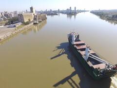 Un estudio recomienda profundizar a 32 pies el tramo de Timbúes al puerto de Santa Fe
