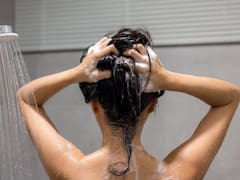 ¿Es mejor ducharse con agua caliente o fría? La opinión de los expertos y cómo afecta a la salud