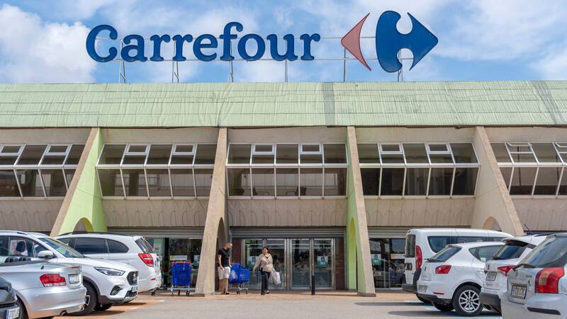 Carrefour busca empleados para trabajar en todo el país y ofrece salarios de 1600 euros.