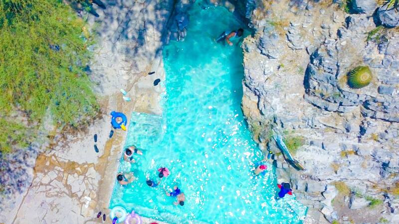 Las Cuevitas es uno de los balnearios de aguas termales de Ixmiquilpan más concurridos. Foto: Instagram @las_cuevitas
