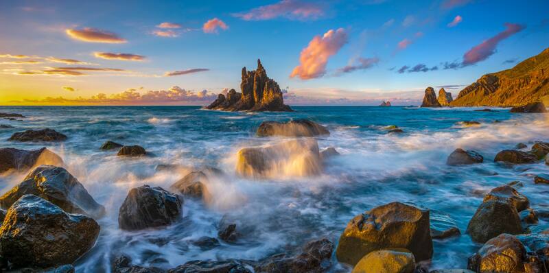 La Playa de Benijo es una de las más hermosas de la isla (Fuente: Shutterstock)