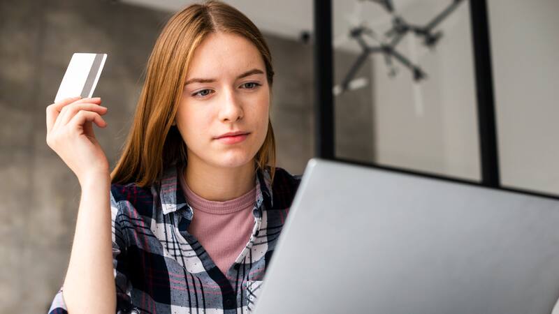 Este cambio de CaixaBank mejora la seguridad y simplifica el proceso de gestión de pagos.