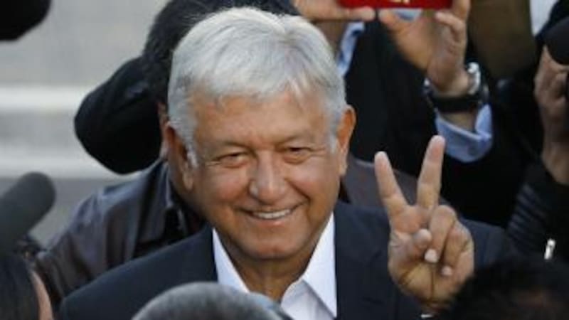 El candidato de Morena, Andrés Manuel López Obrador, expresó optimismo tras emitir su voto