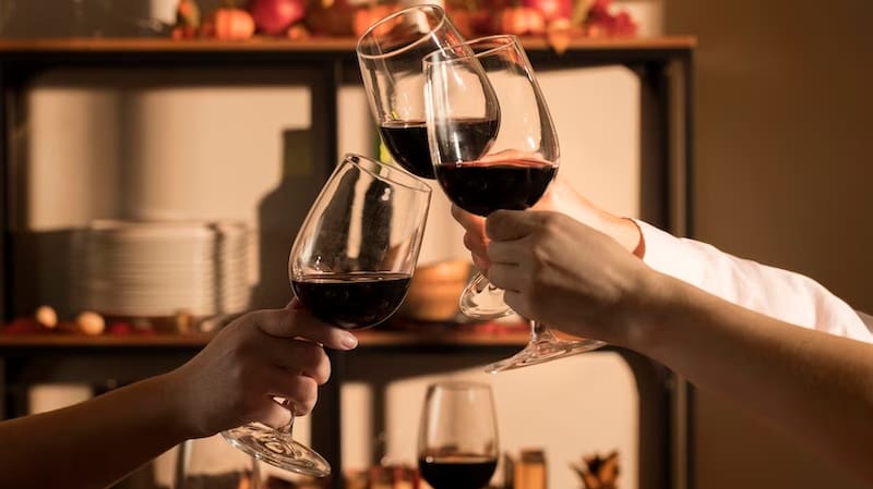 Los tres mejores vinos tintos por menos de 8 euros, según la OCU (foto: archivo).