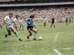 Una demanda millonaria: la AFA y las fotos del Gol del Siglo