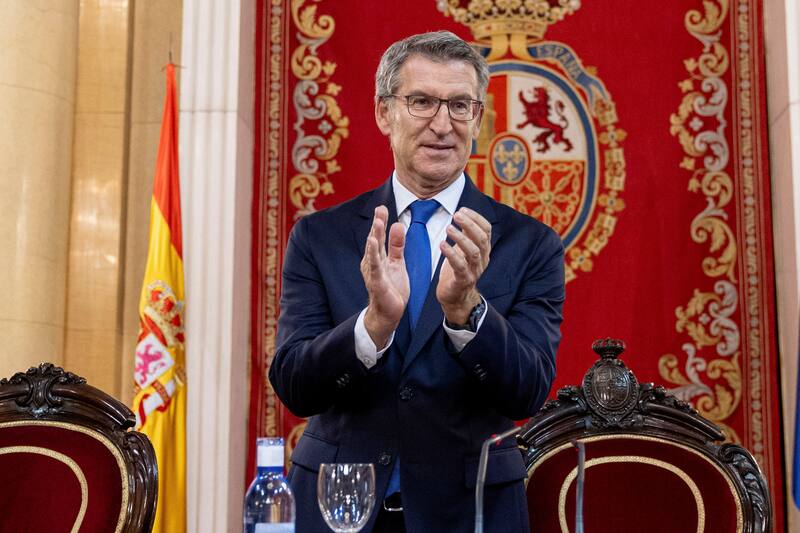 Feijóo ofrece "abrir una nueva etapa" ante la corrupción y asegura que "Sánchez debe de dimitir y su Gobierno debe de irse con él". Fuente: Archivo